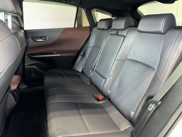 トヨタ ハリアー　ハイブリッド ２．５ ハイブリッド Ｅ－ＦＯＵＲ Ｚ レザーパッケージ ４ＷＤ R4年 (東北) 99