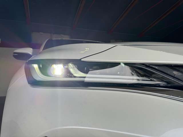 トヨタ ハリアー　ハイブリッド ２．５ ハイブリッド Ｅ－ＦＯＵＲ Ｚ レザーパッケージ ４ＷＤ R4年 (東北) 99