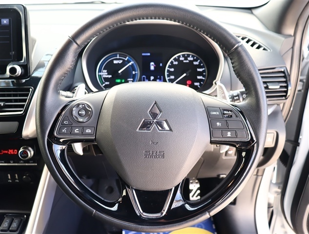 三菱 エクリプス　クロス　ＰＨＥＶ ＰＨＥＶ ２．４ Ｐ ４ＷＤ R2年 (関東) 99