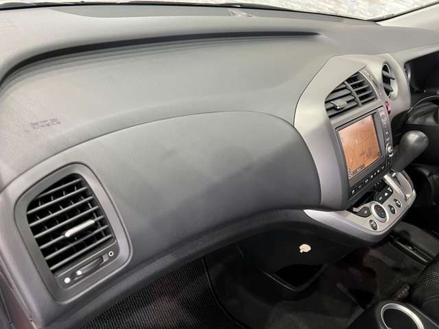 ホンダ ストリーム ２．０ ＺＳ スポーティエディション H24年 (関東) 99