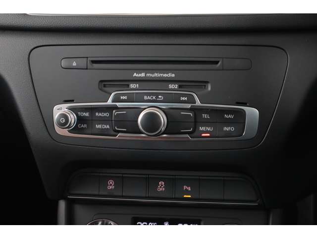 アウディ Ｑ３ ２．０ ＴＦＳＩ クワトロ ２１１ＰＳ ４ＷＤ H24年 (近畿) 99