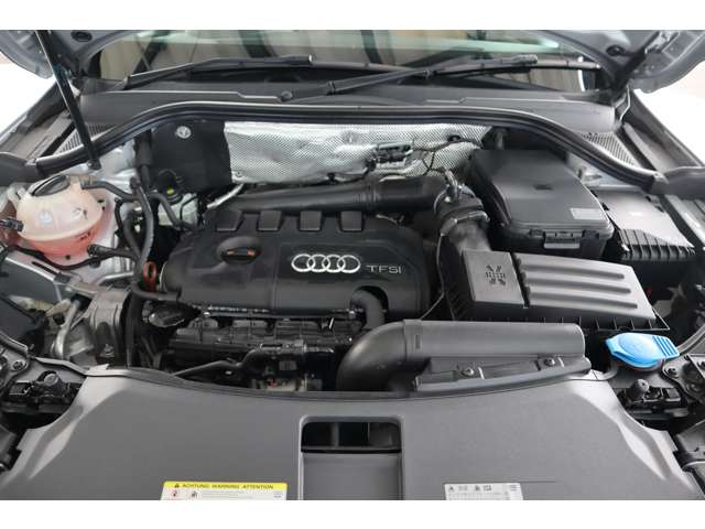 アウディ Ｑ３ ２．０ ＴＦＳＩ クワトロ ２１１ＰＳ ４ＷＤ H24年 (近畿) 99