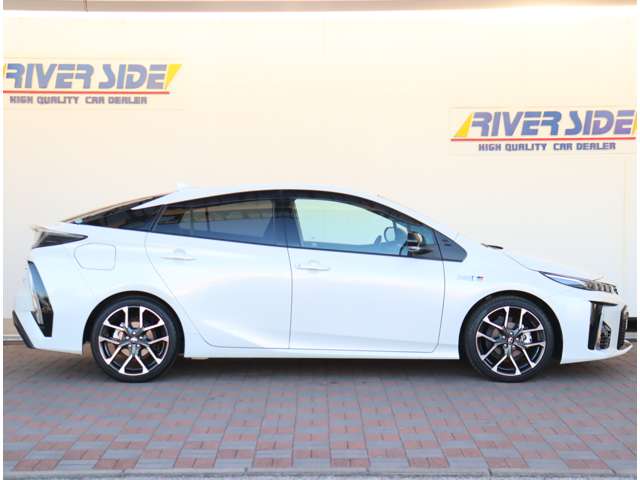 トヨタ プリウスＰＨＶ １．８ Ｓ ＧＲ スポーツ R1年 (関東) 99