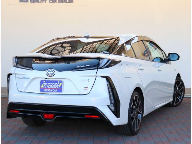 トヨタ プリウスＰＨＶ １．８ Ｓ ＧＲ スポーツ R1年 (関東) 99
