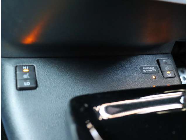 トヨタ プリウスＰＨＶ １．８ Ｓ ＧＲ スポーツ R1年 (関東) 99