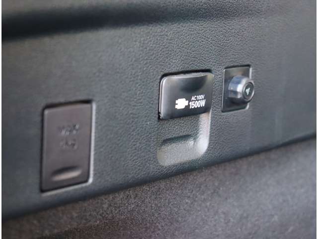 トヨタ プリウスＰＨＶ １．８ Ｓ ＧＲ スポーツ R1年 (関東) 99