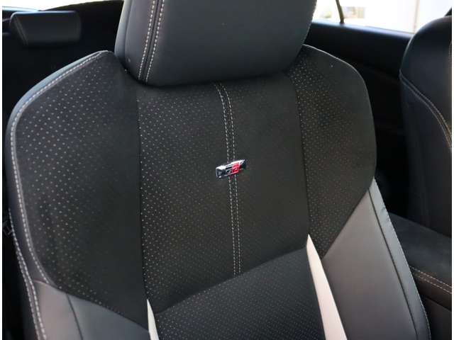 トヨタ プリウスＰＨＶ １．８ Ｓ ＧＲ スポーツ R1年 (関東) 99