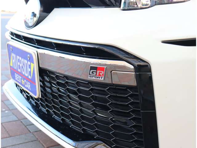 トヨタ プリウスＰＨＶ １．８ Ｓ ＧＲ スポーツ R1年 (関東) 99