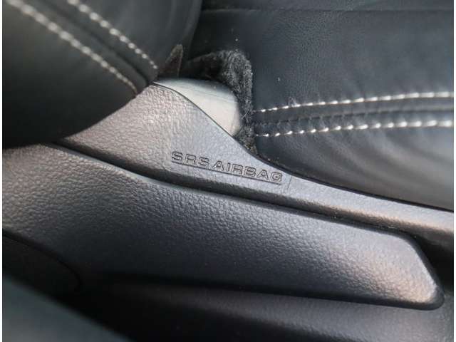 トヨタ プリウスＰＨＶ １．８ Ｓ ＧＲ スポーツ R1年 (関東) 99