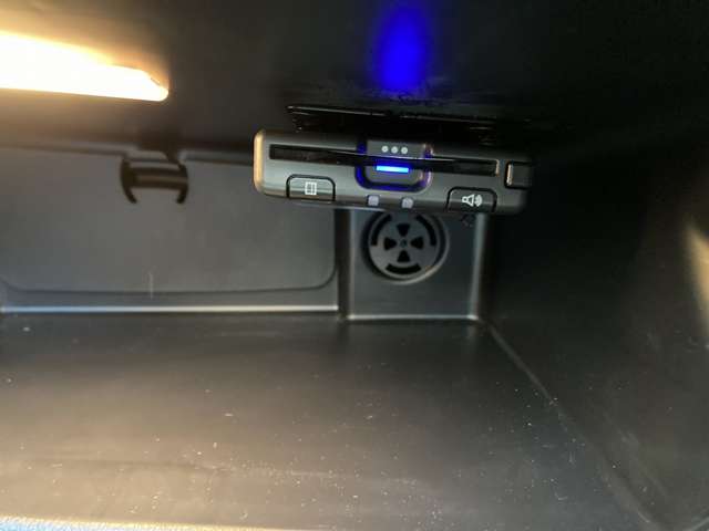 ミニ ミニ クーパー ３ドア ＤＣＴ R1年 (近畿) 99