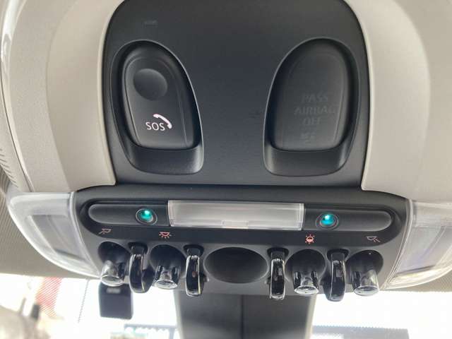 ミニ ミニ クーパー ３ドア ＤＣＴ R1年 (近畿) 99