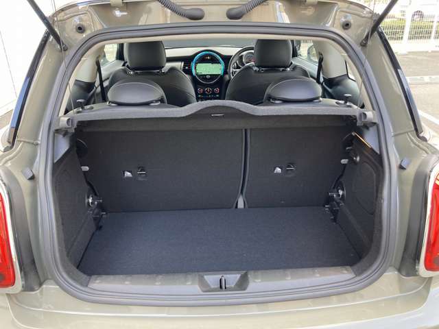 ミニ ミニ クーパー ３ドア ＤＣＴ R1年 (近畿) 99