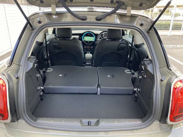 ミニ ミニ クーパー ３ドア ＤＣＴ R1年 (近畿) 99