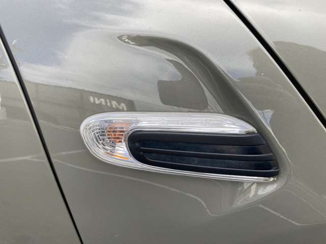 ミニ ミニ クーパー ３ドア ＤＣＴ R1年 (近畿) 99