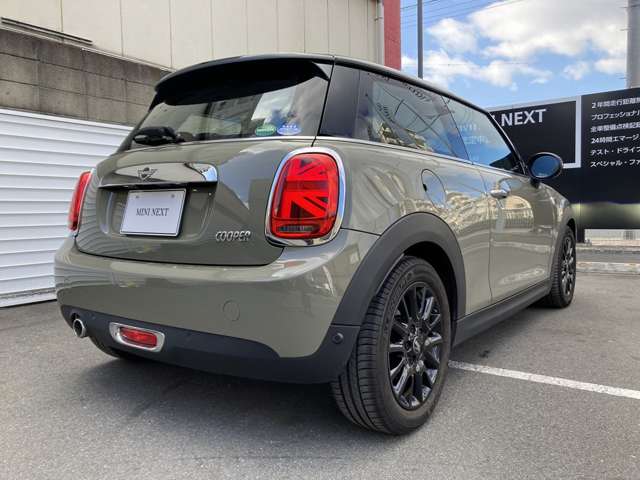 ミニ ミニ クーパー ３ドア ＤＣＴ R1年 (近畿) 99