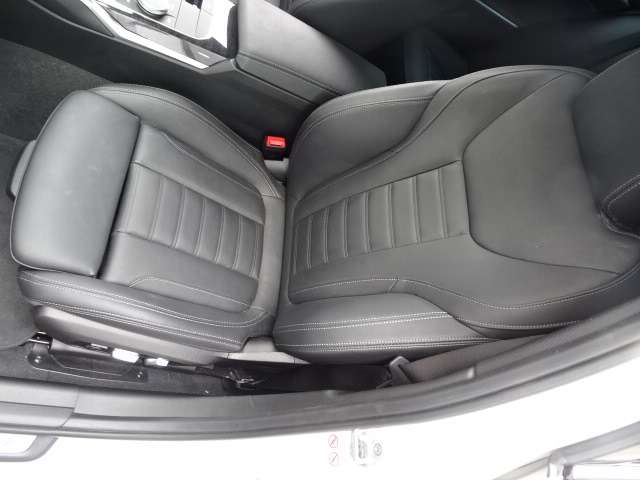 ＢＭＷ ３シリーズ ３２０Ｄ Ｘドライブ Ｍスポーツ エディション ジョイプラス ディーゼルターボ ４ＷＤ R3年 (近畿) 99