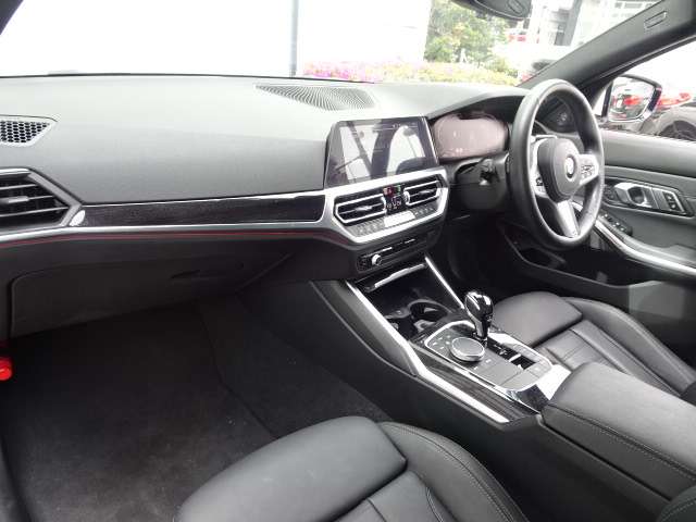 ＢＭＷ ３シリーズ ３２０Ｄ Ｘドライブ Ｍスポーツ エディション ジョイプラス ディーゼルターボ ４ＷＤ R3年 (近畿) 99