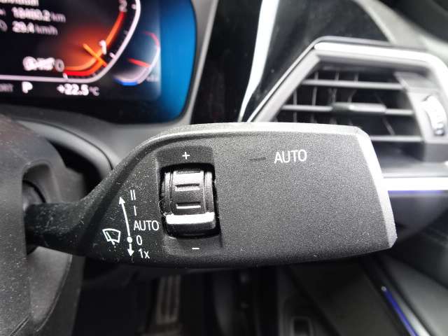 ＢＭＷ ３シリーズ ３２０Ｄ Ｘドライブ Ｍスポーツ エディション ジョイプラス ディーゼルターボ ４ＷＤ R3年 (近畿) 99