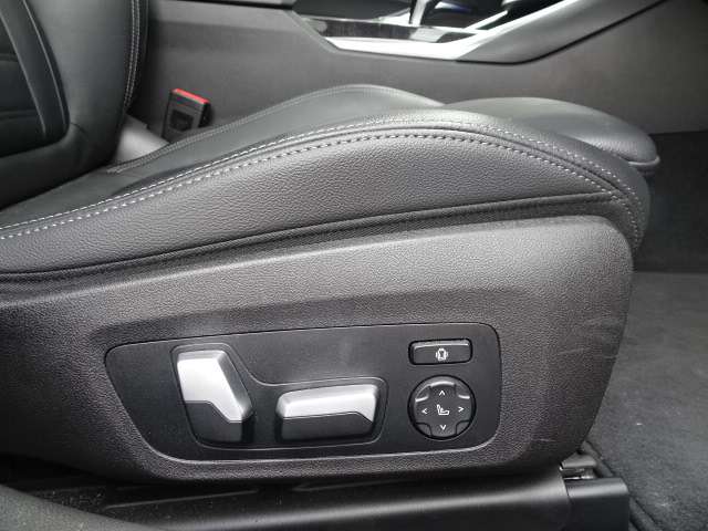 ＢＭＷ ３シリーズ ３２０Ｄ Ｘドライブ Ｍスポーツ エディション ジョイプラス ディーゼルターボ ４ＷＤ R3年 (近畿) 99