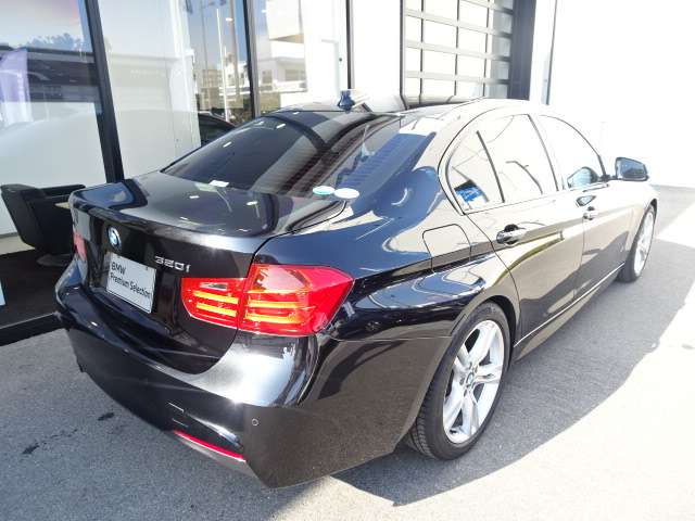 ＢＭＷ ３シリーズ ３２０ｉ　Ｍスポーツ H26年 (近畿) 99
