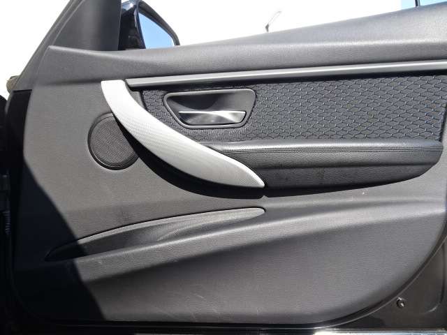 ＢＭＷ ３シリーズ ３２０ｉ　Ｍスポーツ H26年 (近畿) 99