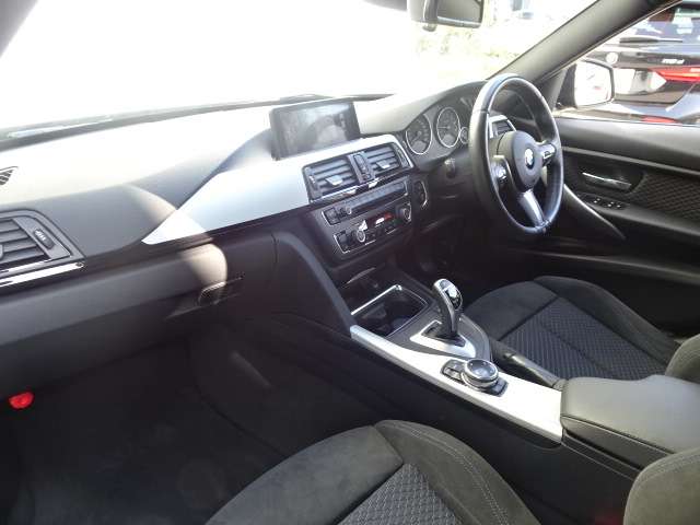 ＢＭＷ ３シリーズ ３２０ｉ　Ｍスポーツ H26年 (近畿) 99