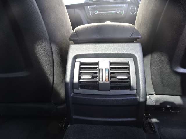 ＢＭＷ ３シリーズ ３２０ｉ　Ｍスポーツ H26年 (近畿) 99