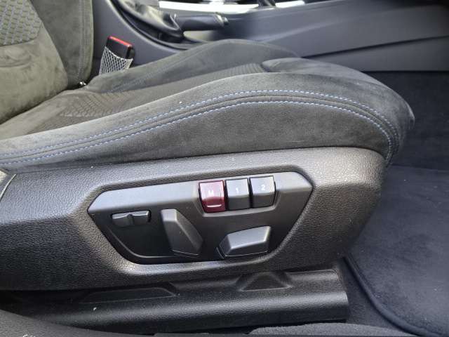 ＢＭＷ ３シリーズ ３２０ｉ　Ｍスポーツ H26年 (近畿) 99