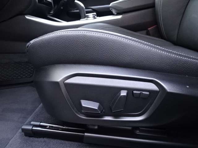 ＢＭＷ Ｘ４ Ｘドライブ２８Ｉ Ｍスポーツ ４ＷＤ H29年 (近畿) 99