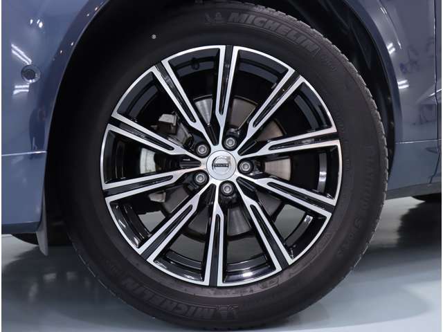 ボルボ ＸＣ６０ Ｄ４ ＡＷＤ インスクリプション ディーゼルターボ ４ＷＤ R1年 (近畿) 99