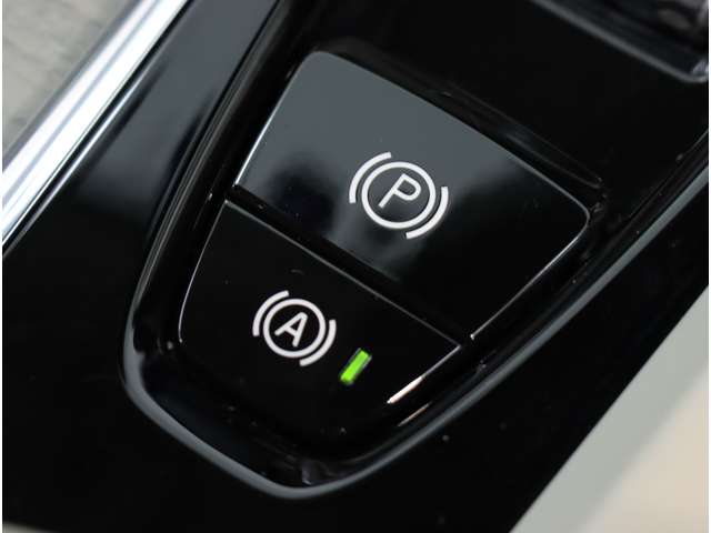 ボルボ ＸＣ６０ Ｄ４ ＡＷＤ インスクリプション ディーゼルターボ ４ＷＤ R1年 (近畿) 99