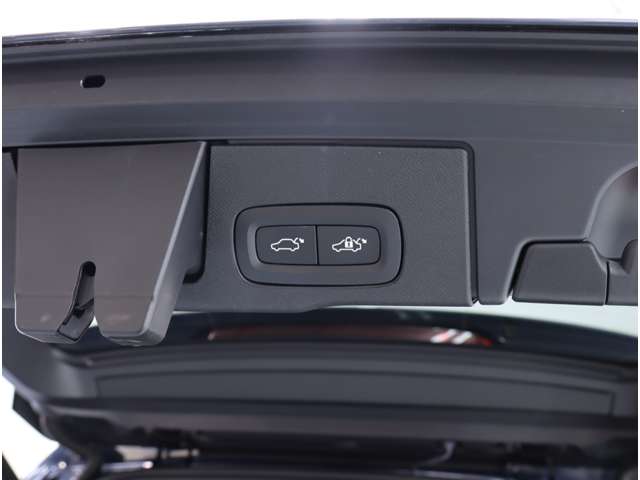 ボルボ ＸＣ６０ Ｄ４ ＡＷＤ インスクリプション ディーゼルターボ ４ＷＤ R1年 (近畿) 99