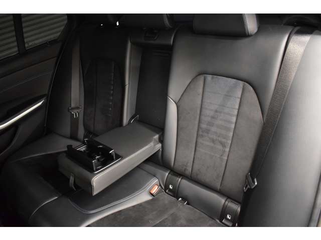 ＢＭＷ ３シリーズ ３２０ｉ　Ｍスポーツ R1年 (関東) 99