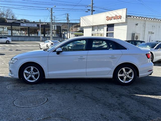 アウディ Ａ３　セダン １．４　ＴＦＳＩ　スポーツ H29年 (東北) 99