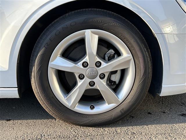 アウディ Ａ３　セダン １．４　ＴＦＳＩ　スポーツ H29年 (東北) 99