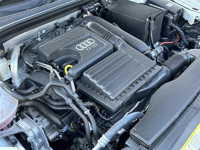 アウディ Ａ３　セダン １．４　ＴＦＳＩ　スポーツ H29年 (東北) 99