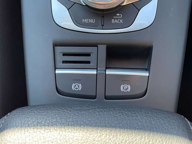 アウディ Ａ３　セダン １．４　ＴＦＳＩ　スポーツ H29年 (東北) 99