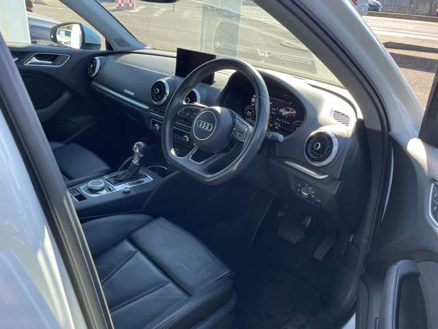 アウディ Ａ３　セダン １．４　ＴＦＳＩ　スポーツ H29年 (東北) 99