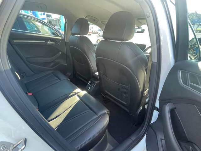 アウディ Ａ３　セダン １．４　ＴＦＳＩ　スポーツ H29年 (東北) 99