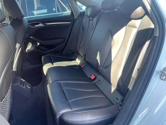 アウディ Ａ３　セダン １．４　ＴＦＳＩ　スポーツ H29年 (東北) 99