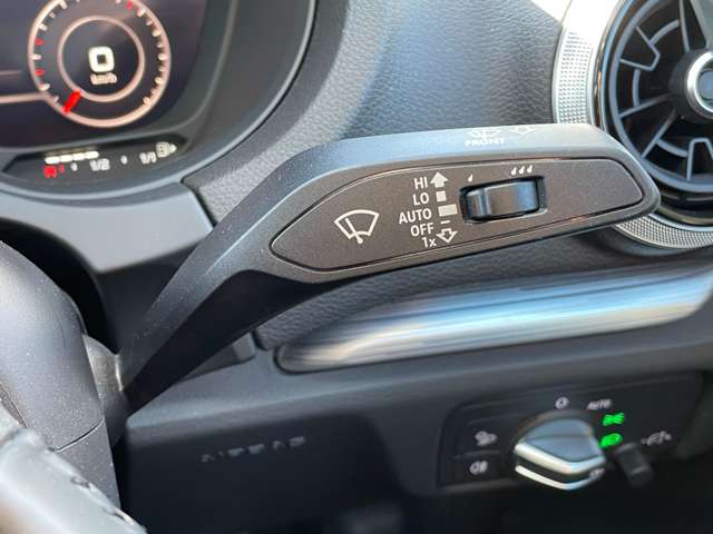 アウディ Ａ３　セダン １．４　ＴＦＳＩ　スポーツ H29年 (東北) 99