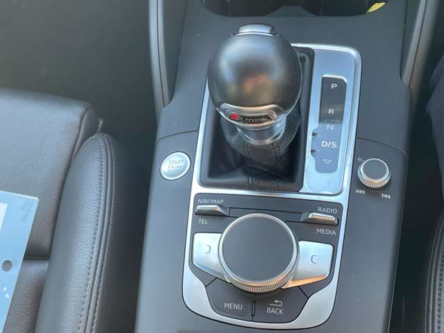 アウディ Ａ３　セダン １．４　ＴＦＳＩ　スポーツ H29年 (東北) 99