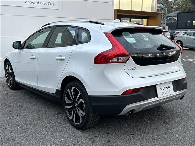 ボルボ Ｖ４０クロスカントリー Ｔ５ ＡＷＤ モメンタム ４ＷＤ H30年 (東北) 99