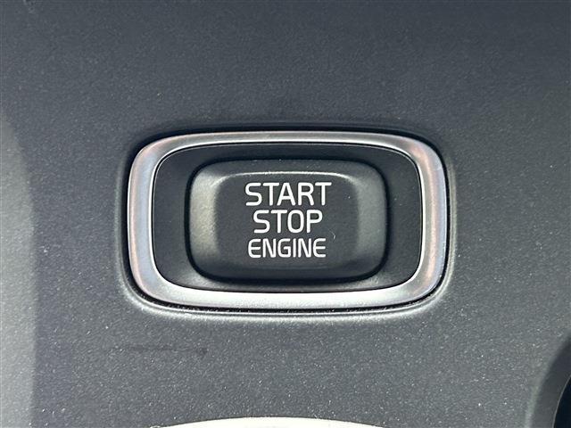 ボルボ Ｖ４０クロスカントリー Ｔ５ ＡＷＤ モメンタム ４ＷＤ H30年 (東北) 99