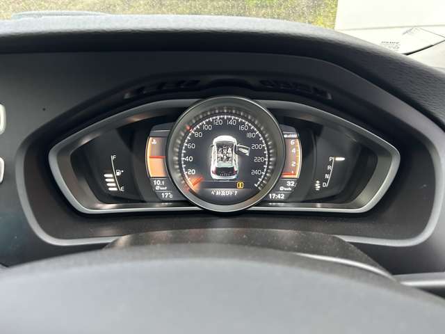 ボルボ Ｖ４０クロスカントリー Ｔ５ ＡＷＤ モメンタム ４ＷＤ H30年 (東北) 99