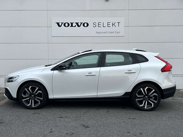 ボルボ Ｖ４０クロスカントリー Ｔ５ ＡＷＤ モメンタム ４ＷＤ H30年 (東北) 99