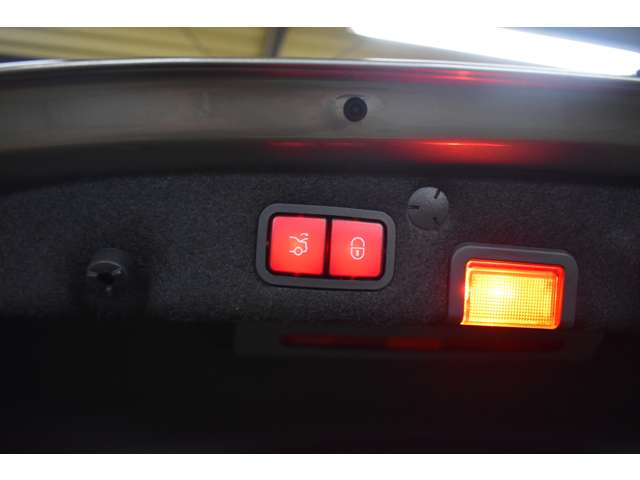 メルセデスベンツ Ｃクラス Ｃ２００ ４マチック アバンギャルド ＡＭＧライン ４ＷＤ R1年 (関東) 99