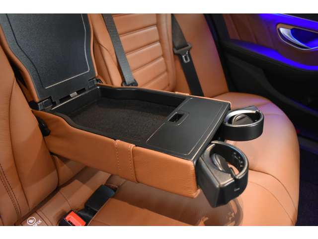 メルセデスベンツ Ｃクラス Ｃ２００ ４マチック アバンギャルド ＡＭＧライン ４ＷＤ R1年 (関東) 99