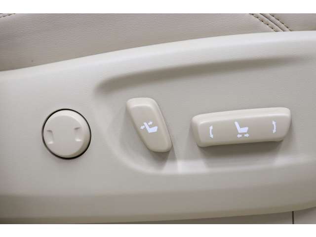 トヨタ ランドクルーザープラド ２．７ ＴＸ Ｌパッケージ ４ＷＤ R5年 (東海) 99