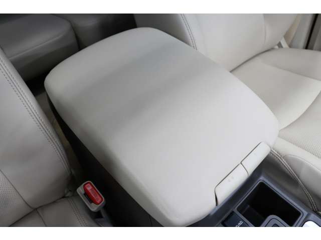 トヨタ ランドクルーザープラド ２．７ ＴＸ Ｌパッケージ ４ＷＤ R5年 (東海) 99